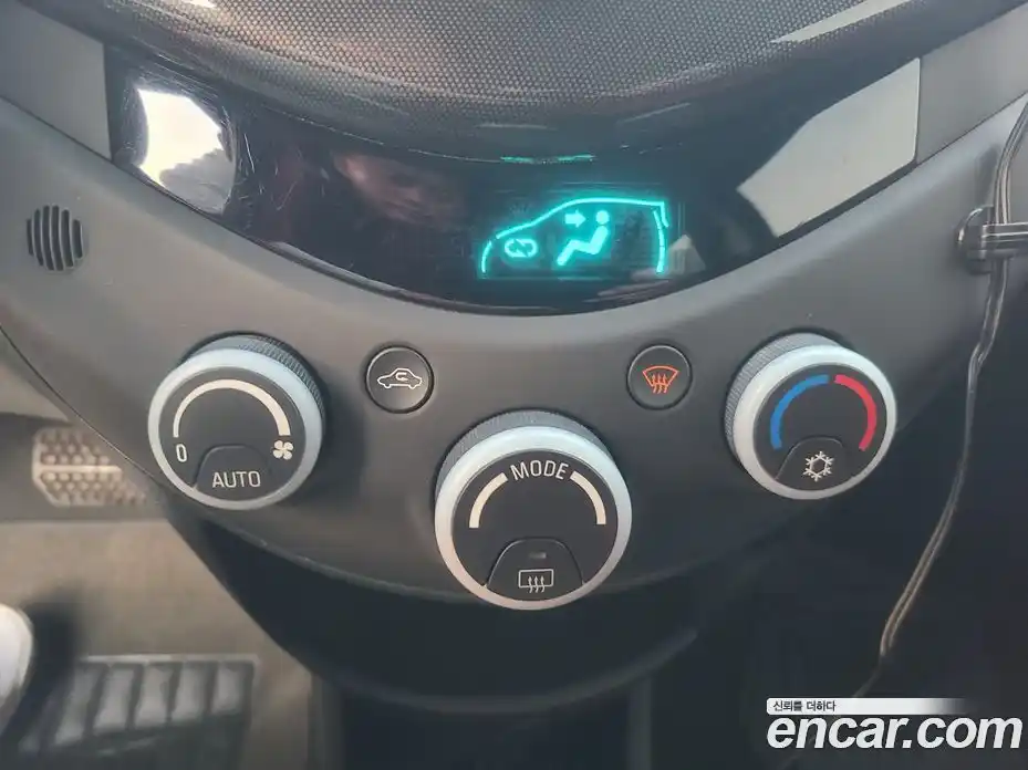 Chevrolet Spark 2012 1.0 Автомат в Москве № 24195, фото 15