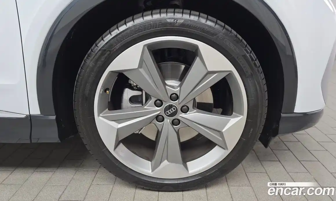 Audi Q4 e-tron 2025 0.2 Автомат в Москве № 244451, фото 19