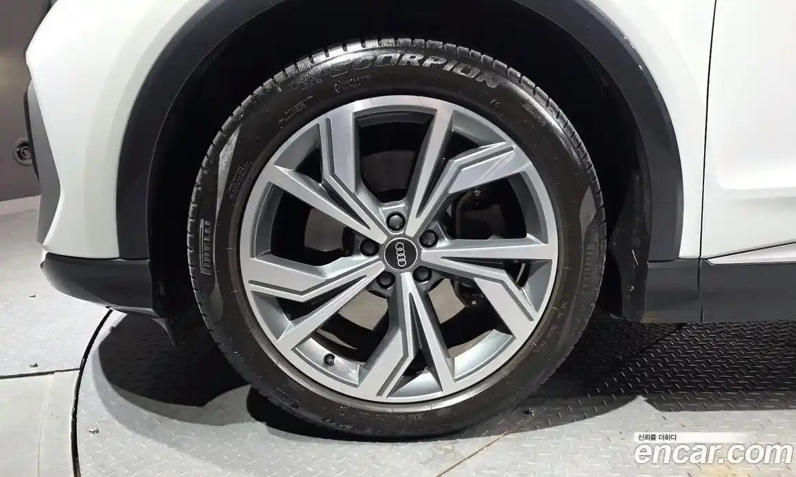 Audi Q4 e-tron 2022 0.2 Автомат в Москве № 244897, фото 16