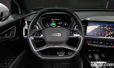 Audi Q4 e-tron 2022 0.2 Автомат в Москве № 244897, миниатюра 9