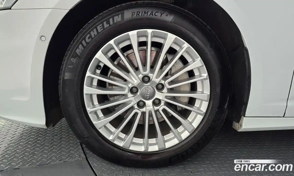 Audi A6 2021 2.0 Автомат в Москве № 245277, фото 17