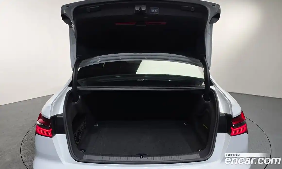 Audi A6 2021 2.0 Автомат в Москве № 245277, фото 19