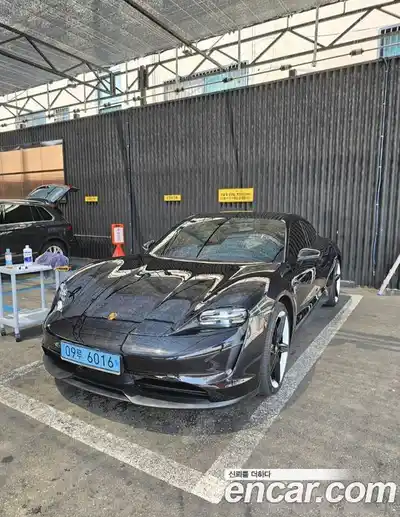 Porsche Taycan 2024 Автомат в Москве № 252206, миниатюра 2