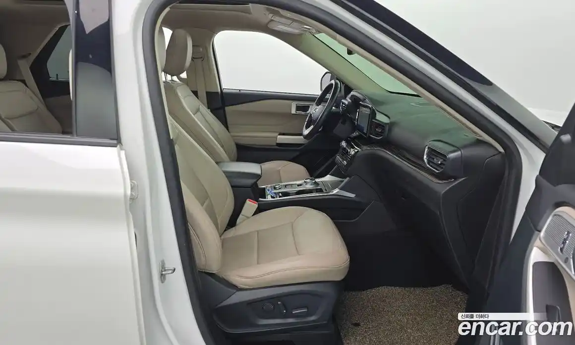 Ford Explorer 2021 2.3 Автомат в Москве № 255581, фото 18