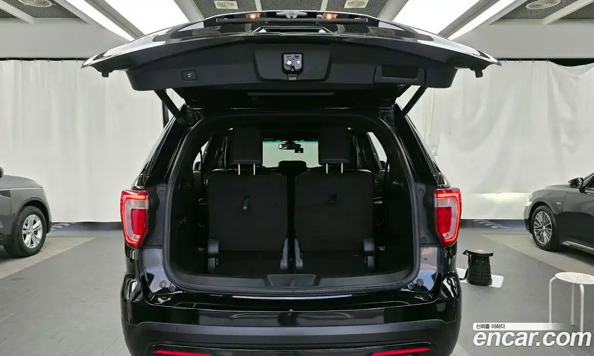 Ford Explorer 2016 3.5 Автомат в Москве № 255584, фото 3