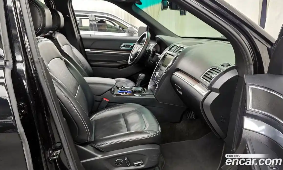 Ford Explorer 2016 3.5 Автомат в Москве № 255584, фото 4