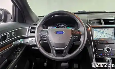 Ford Explorer 2016 3.5 Автомат в Москве № 255584, миниатюра 9