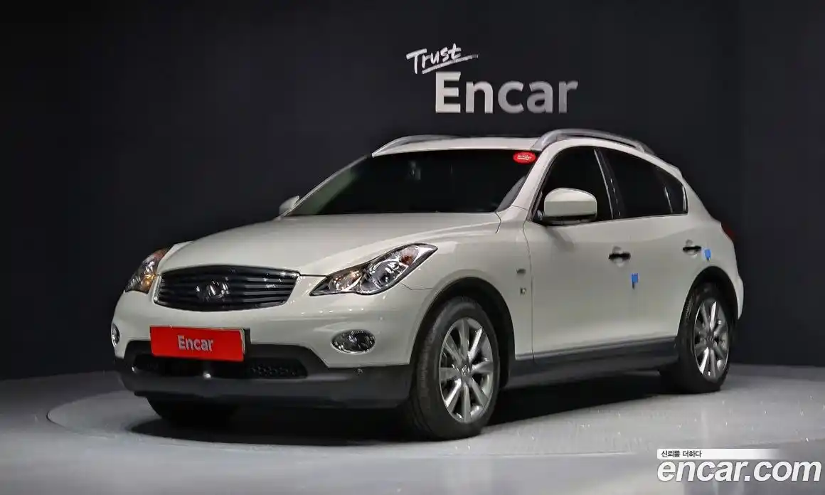 Infiniti QX50 2014 3.7 Автомат в Москве № 256129, фото 8