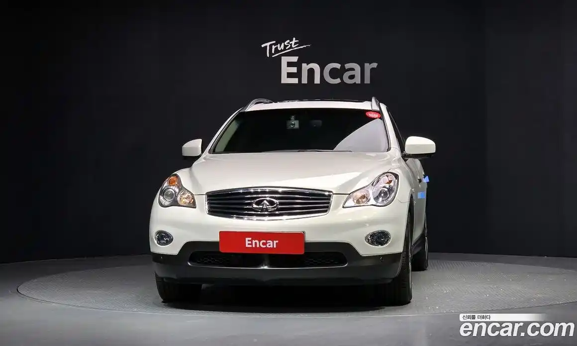 Infiniti QX50 2014 3.7 Автомат в Москве № 256129, фото 9