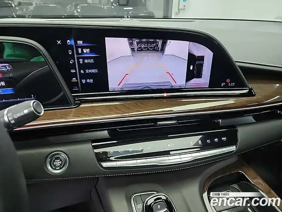 Cadillac Escalade 2023 6.2 Автомат в Москве № 256403, фото 10