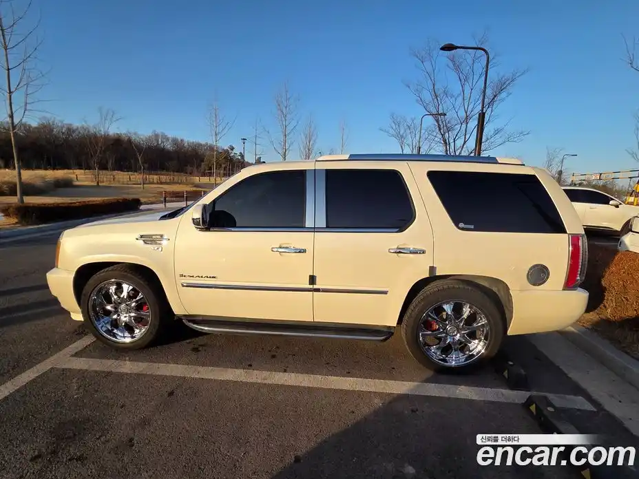 Cadillac Escalade 2007 6.2 Автомат в Москве № 256540, фото 7