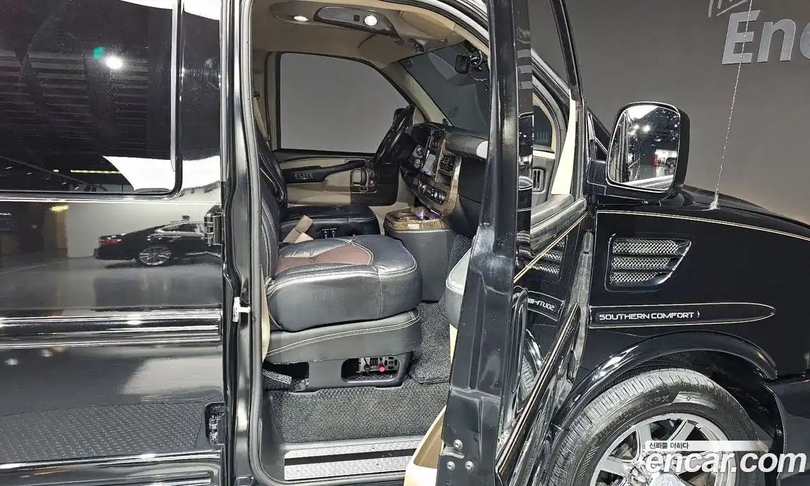 Chevrolet Express Van 2014 6.0 Автомат в Москве № 260445, фото 11