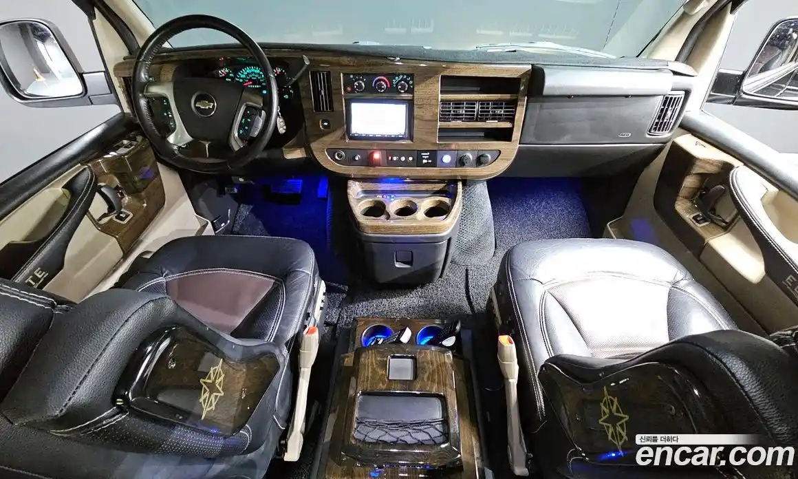 Chevrolet Express Van 2014 6.0 Автомат в Москве № 260445, фото 7