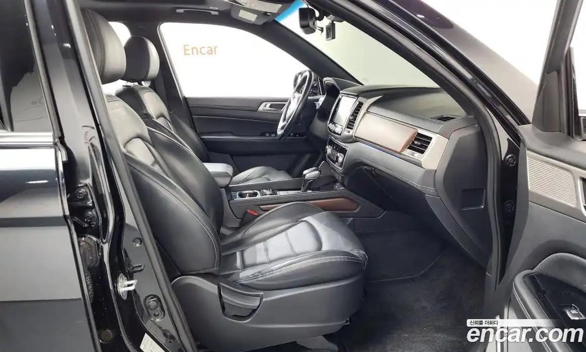 SsangYong Rexton 2018 2.2 Автомат в Москве № 26912, фото 18