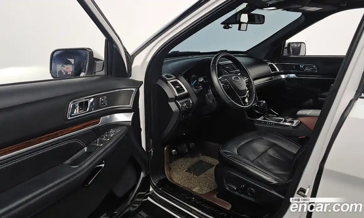 Ford Explorer 2018 2.3 Автомат в Москве № 273402, фото 18