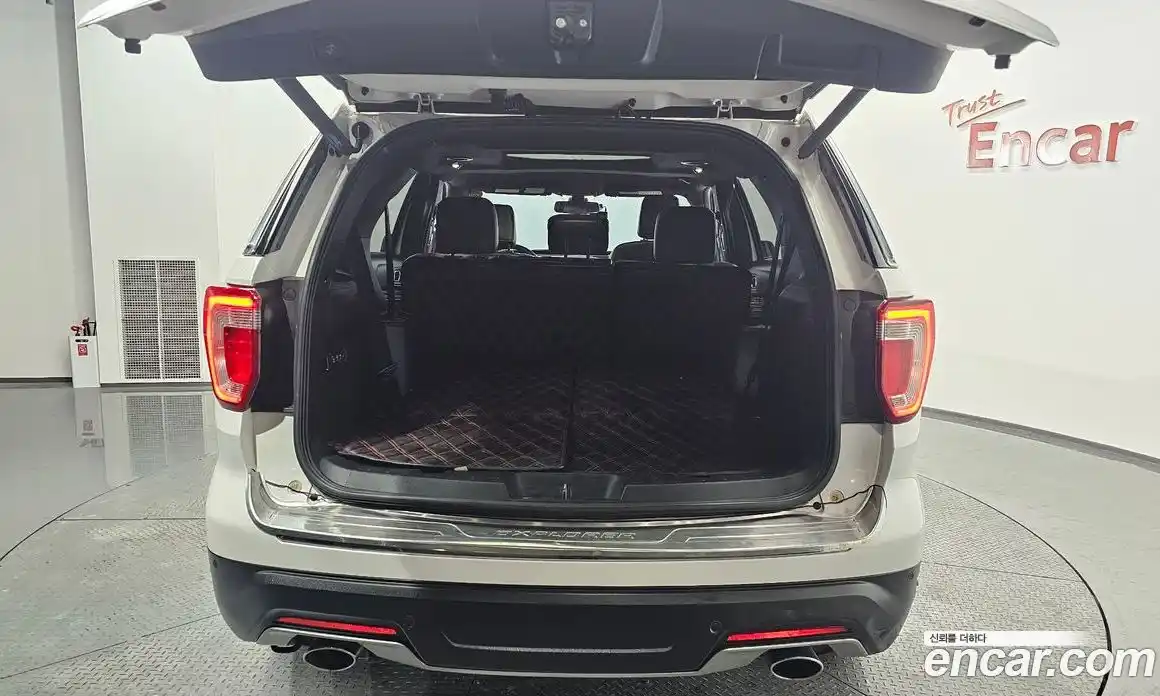 Ford Explorer 2018 2.3 Автомат в Москве № 273402, фото 19