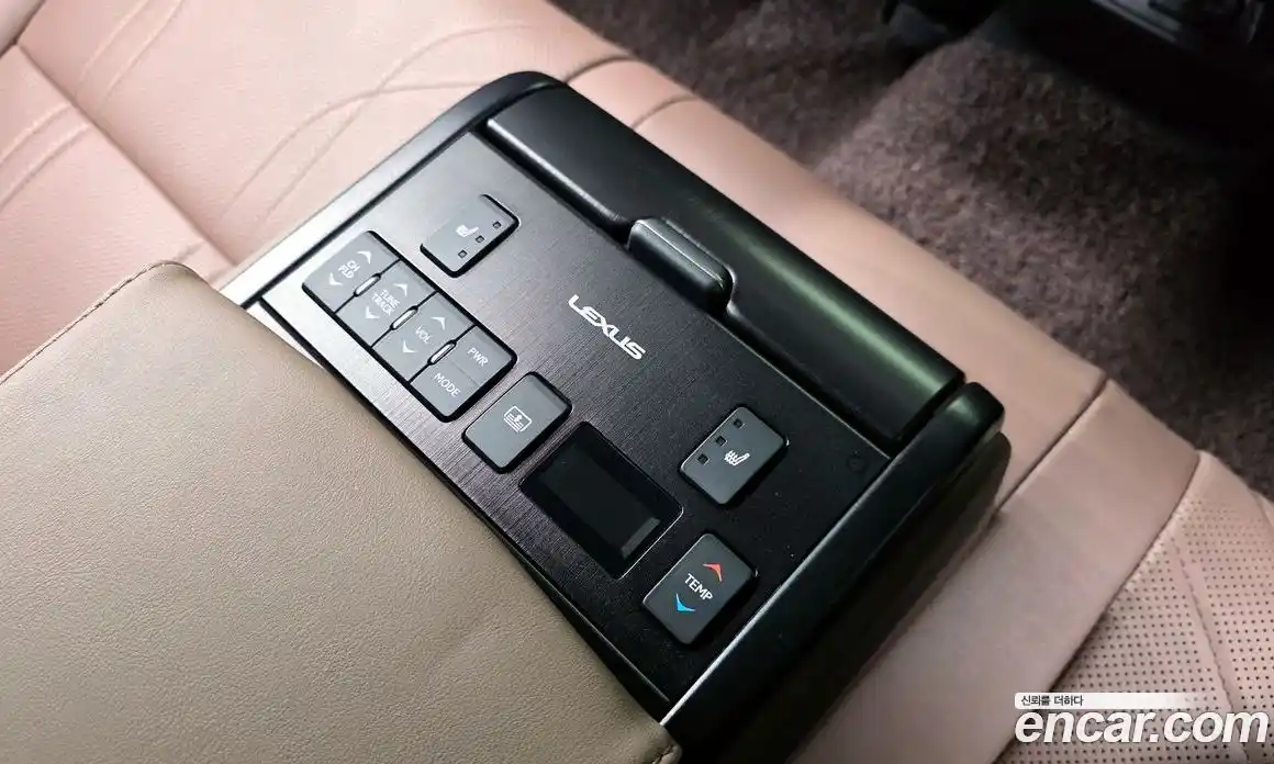 Lexus ES 2023 2.5 Автомат в Москве № 275447, фото 19