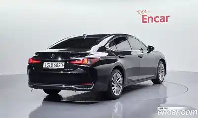 Lexus ES 2023 2.5 Автомат в Москве № 275447, миниатюра 10