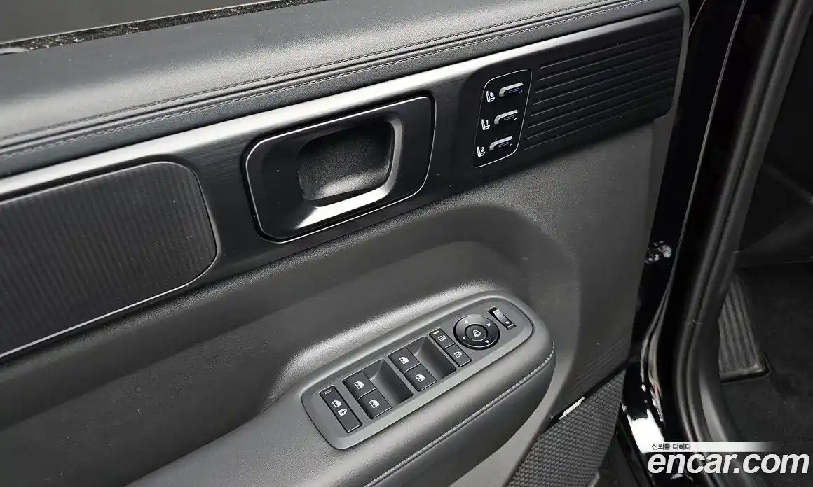 Hyundai Santa Fe 2025 2.5 Автомат в Москве № 275882, фото 16