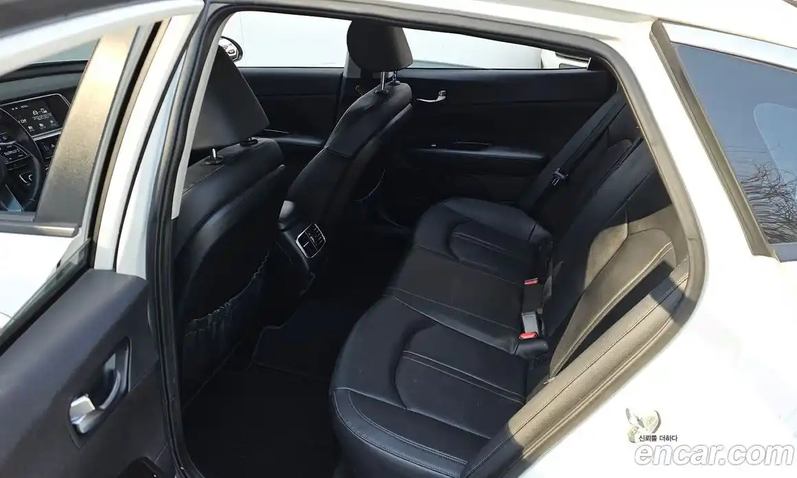 Kia K5 2019 2.0 Автомат в Москве № 286997, фото 15