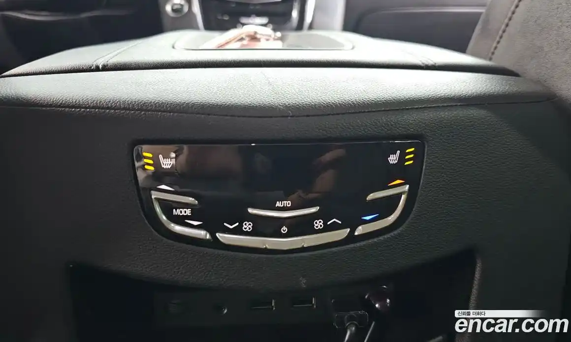 Cadillac Escalade 2019 6.2 Автомат в Москве № 296468, фото 18