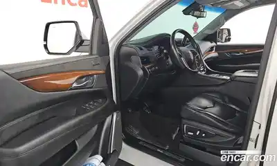 Cadillac Escalade 2019 6.2 Автомат в Москве № 296468, миниатюра 10