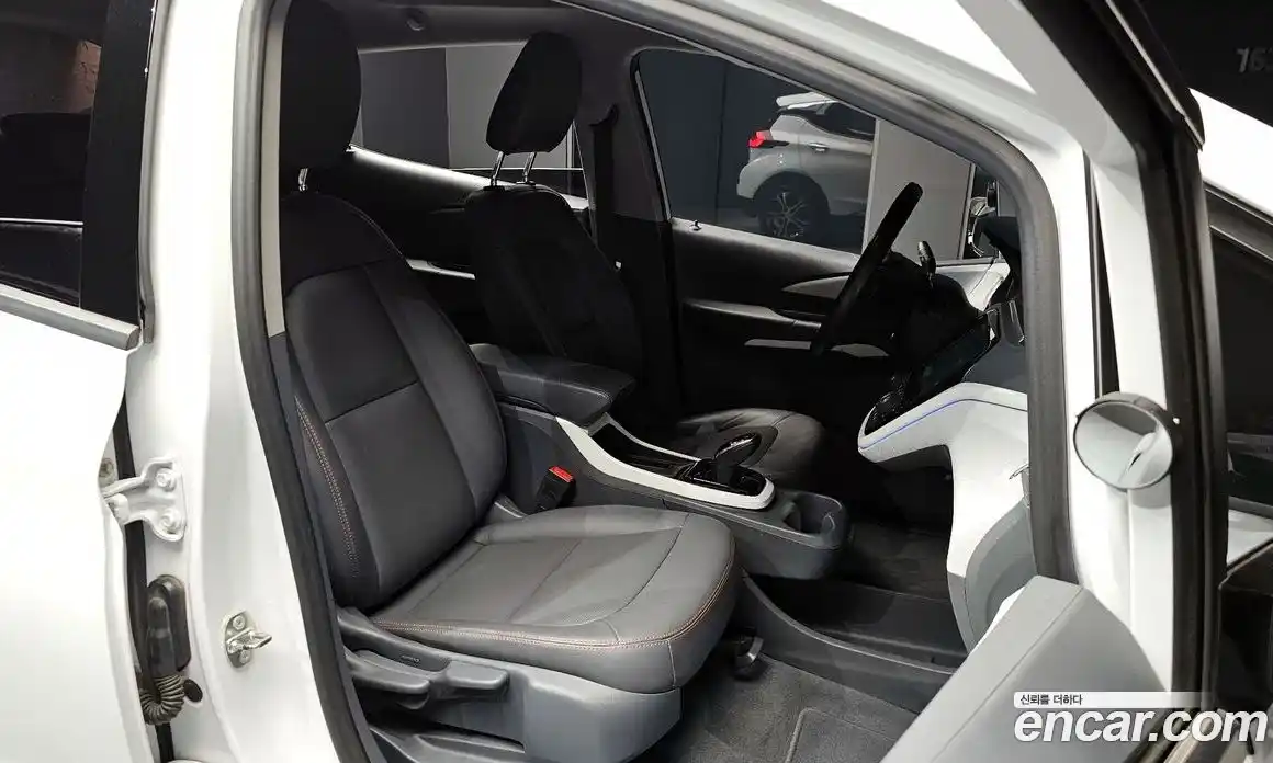 Chevrolet Bolt EV 2018 0.2 Автомат в Москве № 297040, фото 12