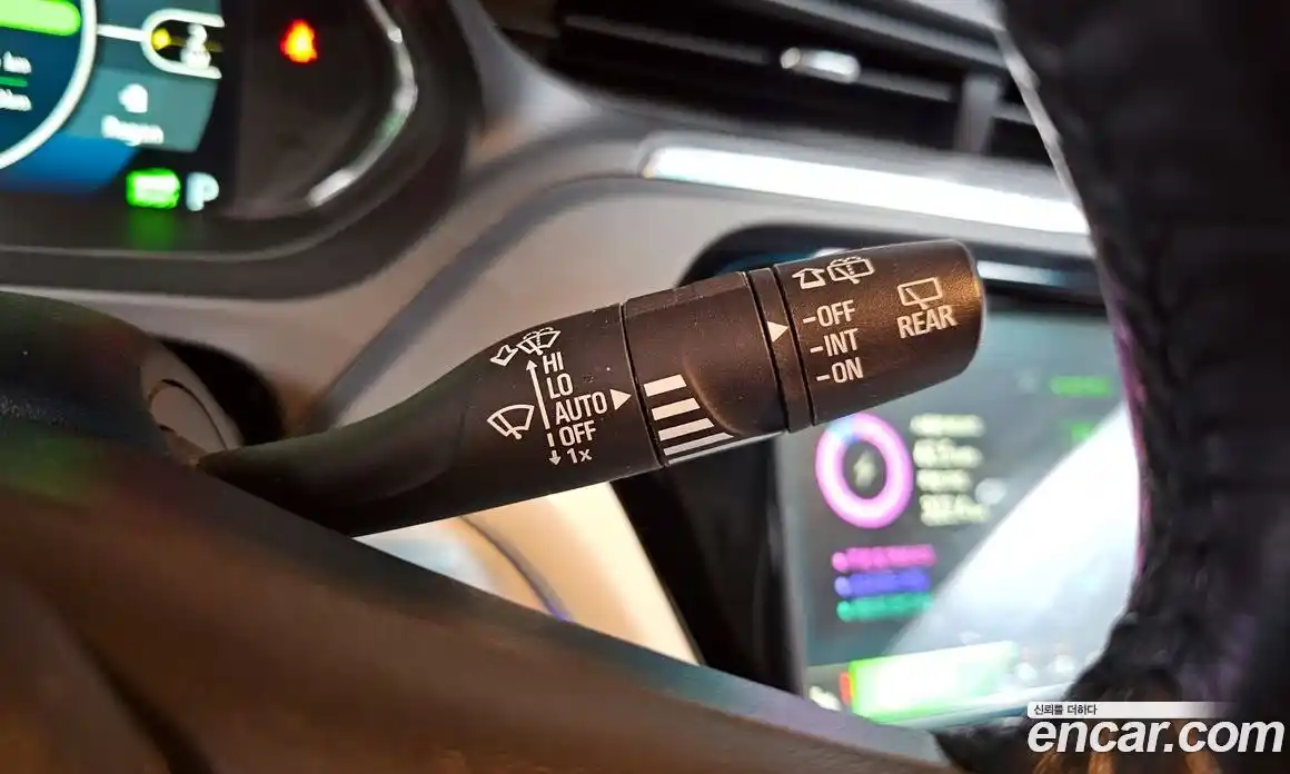 Chevrolet Bolt EV 2018 0.2 Автомат в Москве № 297040, фото 16