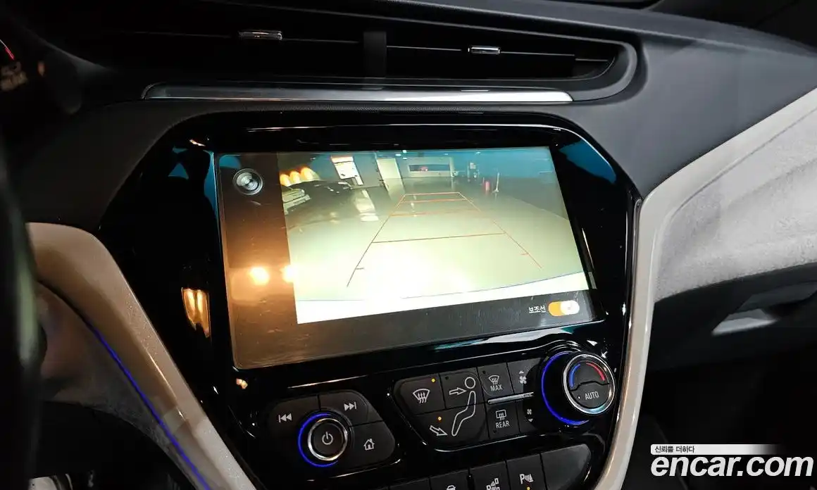 Chevrolet Bolt EV 2018 0.2 Автомат в Москве № 297040, фото 17