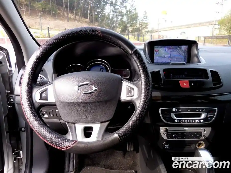 Renault SM3 2014 1.6 Автомат в Москве № 301651, фото 17