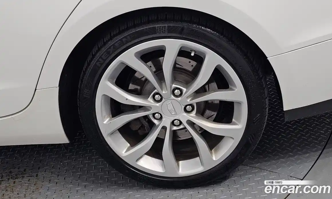 Cadillac ATS 2015 2.0 Автомат в Москве № 306794, фото 14