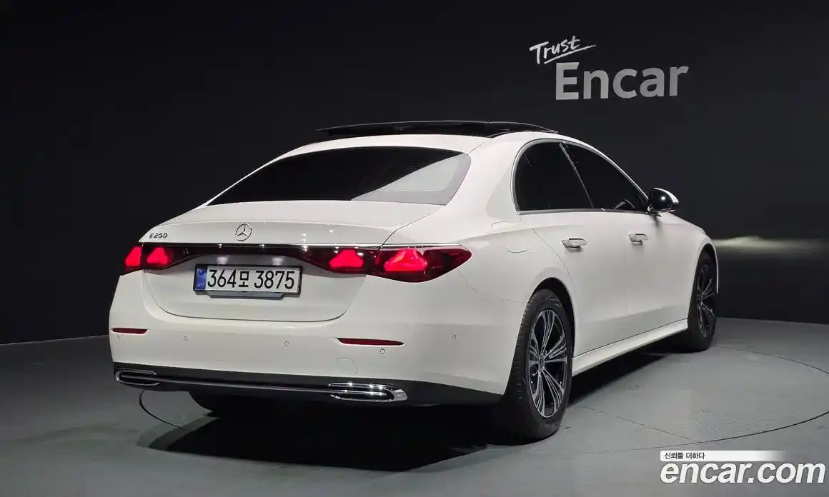 Mercedes-Benz E-Class 2025 2.0 Автомат в Москве № 307770, фото 15