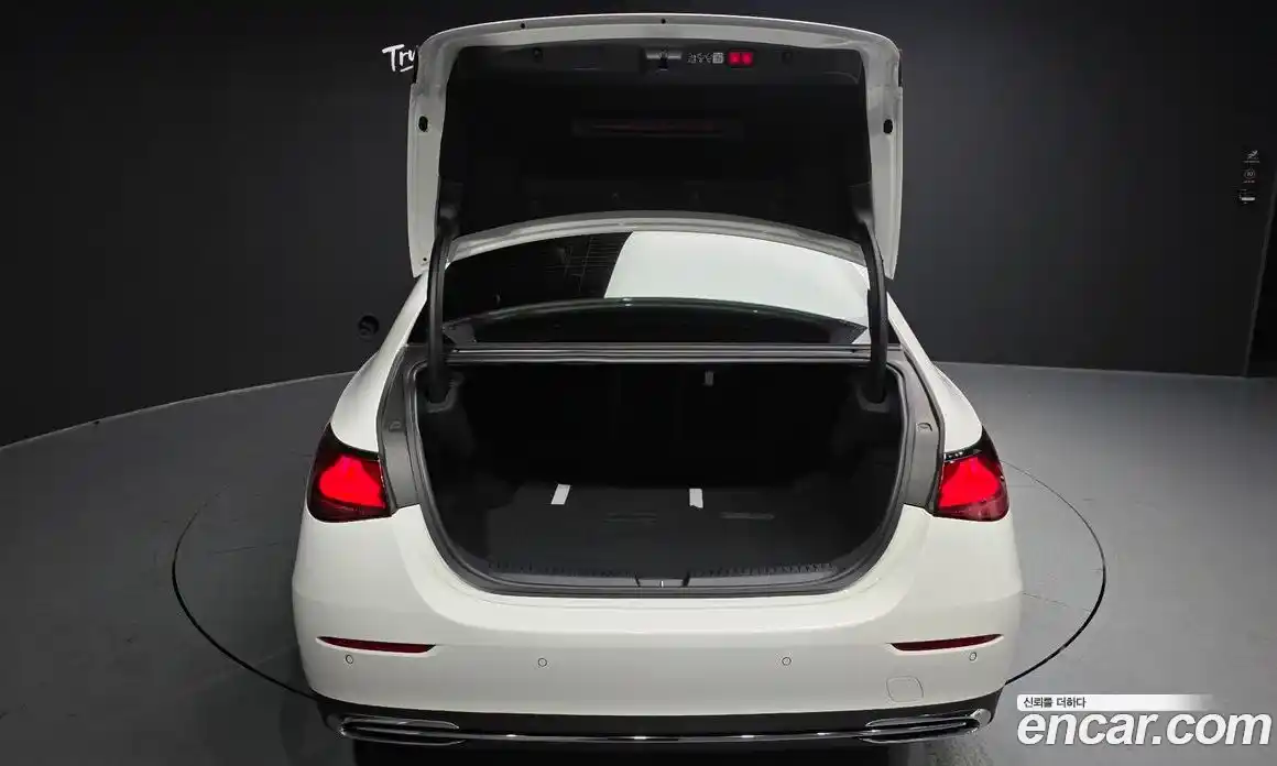 Mercedes-Benz E-Class 2025 2.0 Автомат в Москве № 307770, фото 20