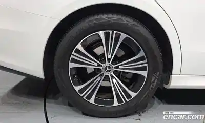 Mercedes-Benz E-Class 2025 2.0 Автомат в Москве № 307770, миниатюра 4