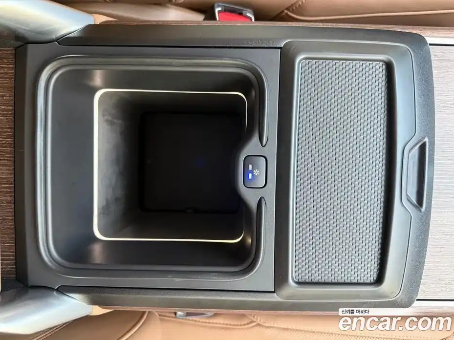 Land Rover Range-Rover 2024 4.4 Автомат в Москве № 316370, фото 13