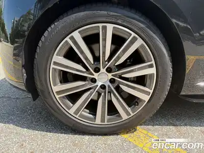 Land Rover Range-Rover 2024 4.4 Автомат в Москве № 316370, миниатюра 5