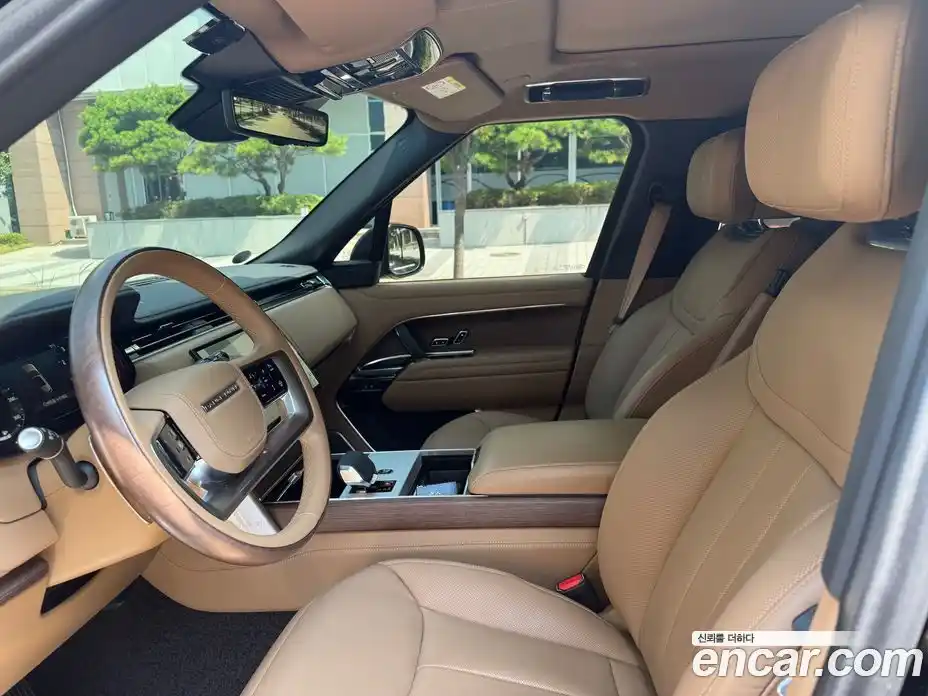 Land Rover Range-Rover 2024 4.4 Автомат в Москве № 316370, фото 7