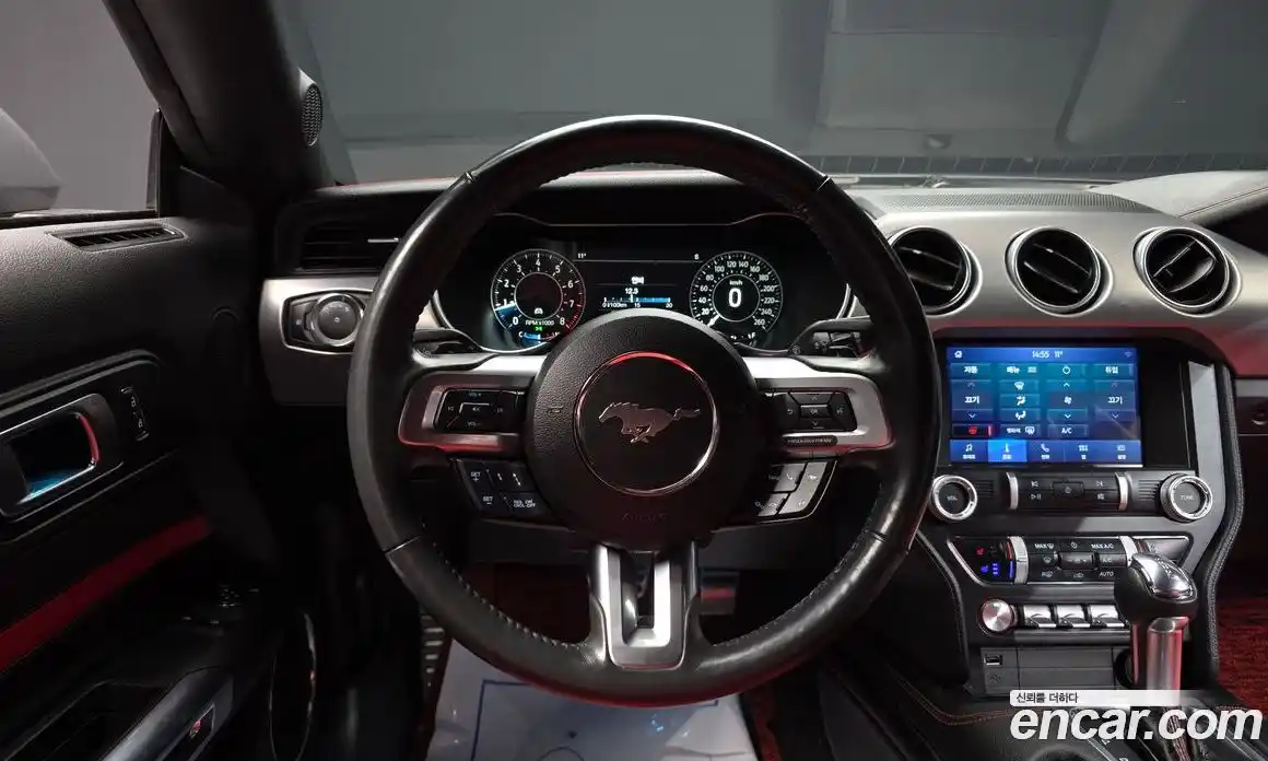 Ford Mustang 2023 2.3 Автомат в Москве № 318844, фото 13