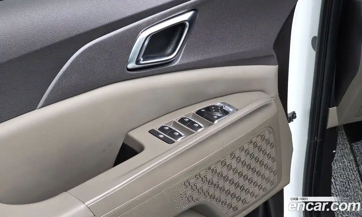 Kia Canival 2024 1.6 Автомат в Москве № 321174, фото 12