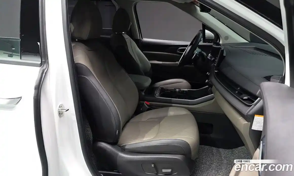 Kia Canival 2024 1.6 Автомат в Москве № 321174, фото 18