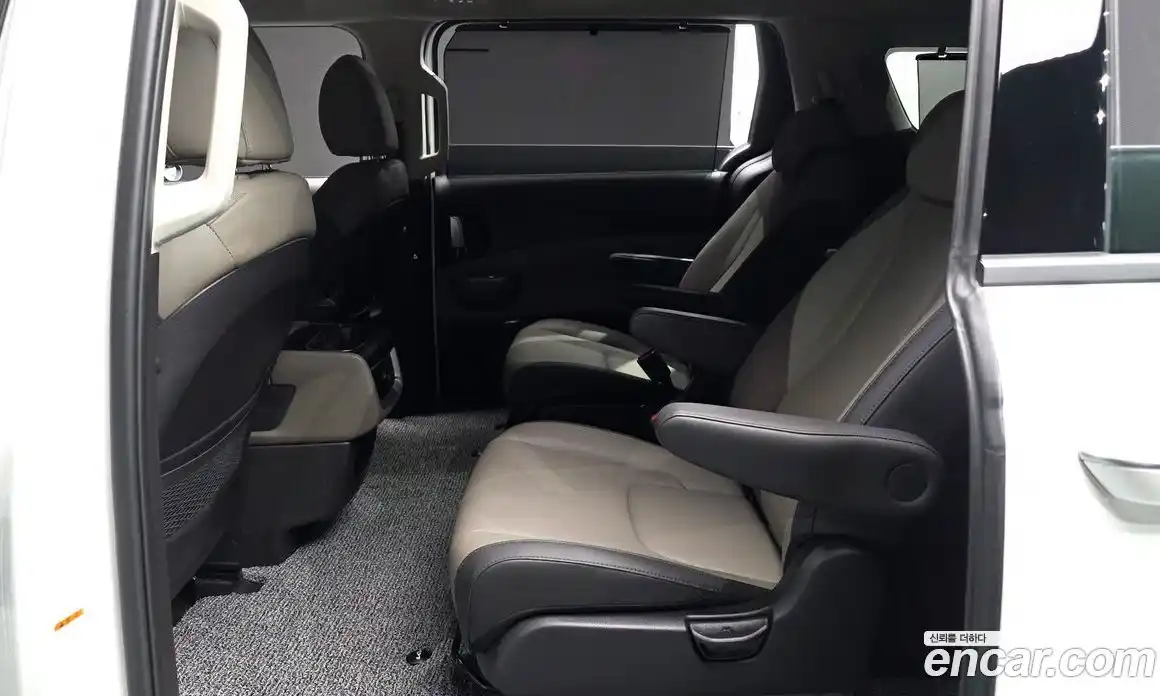 Kia Canival 2024 1.6 Автомат в Москве № 321174, фото 19