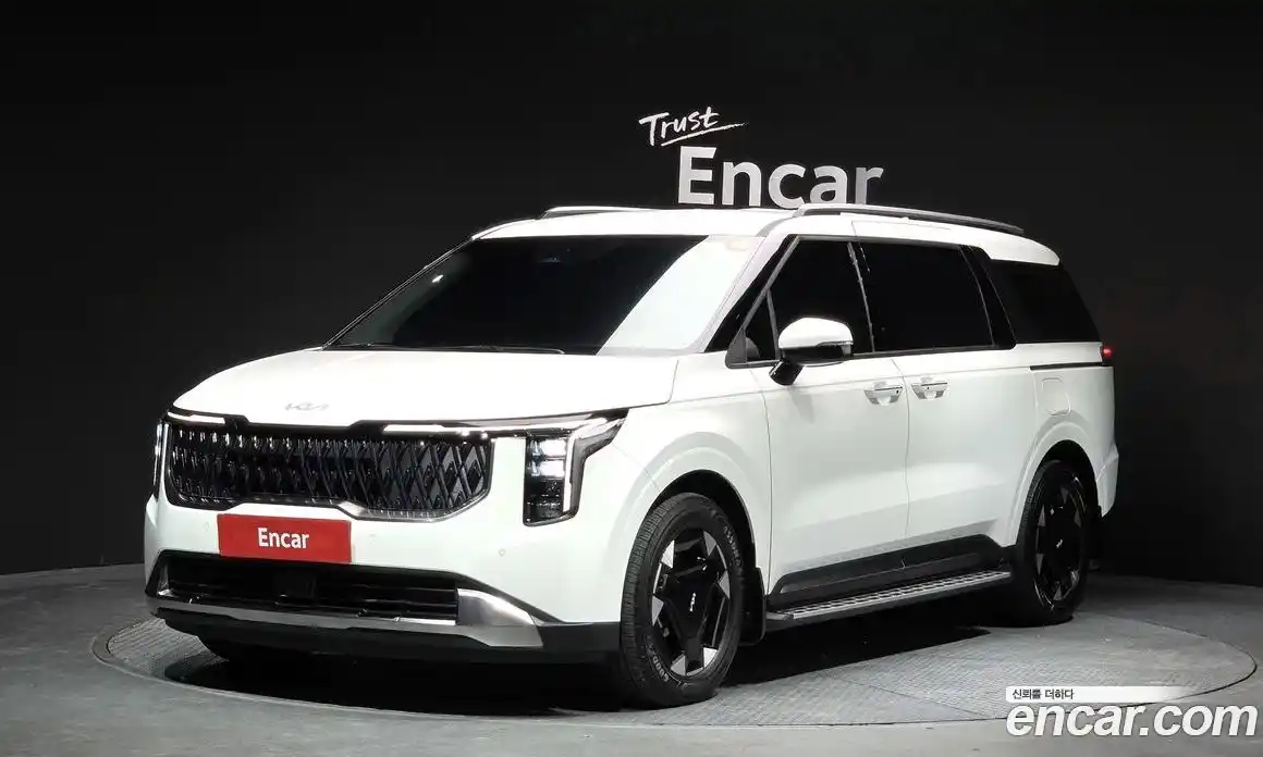 Kia Canival 2024 1.6 Автомат в Москве № 321174, фото 3