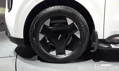 Kia Canival 2024 1.6 Автомат в Москве № 321174, миниатюра 5