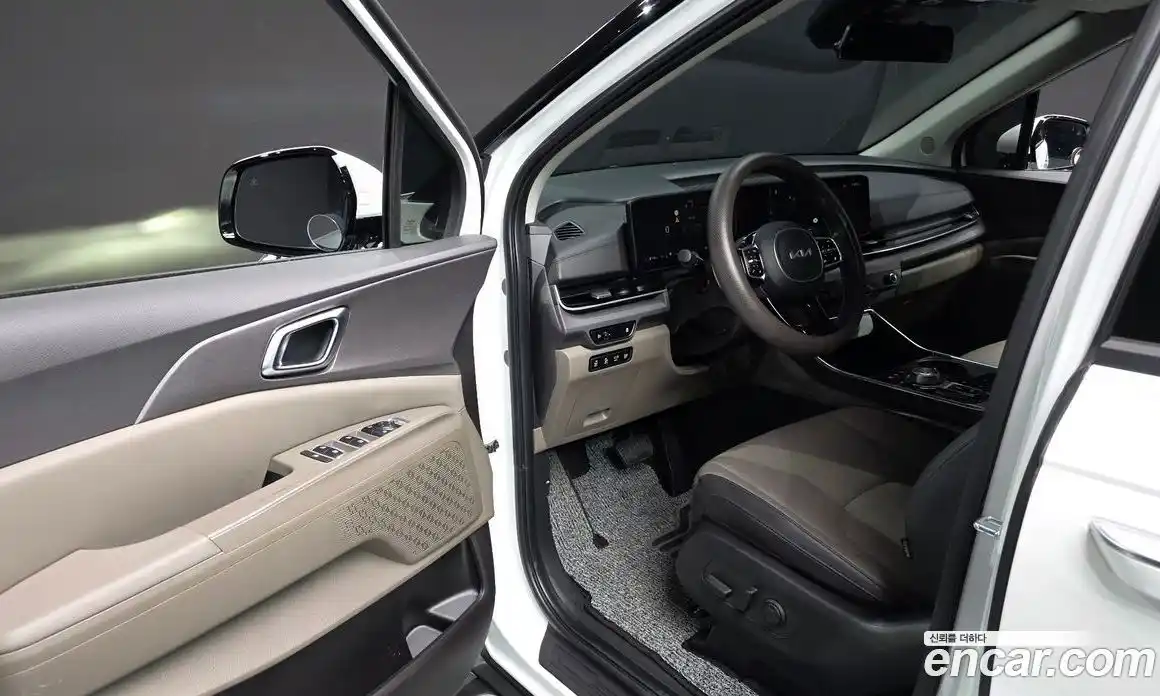 Kia Canival 2024 1.6 Автомат в Москве № 321174, фото 7