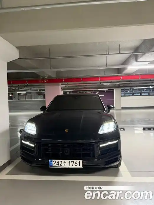 Porsche Cayenne 2024 3.0 Автомат в Москве № 327334, фото 12