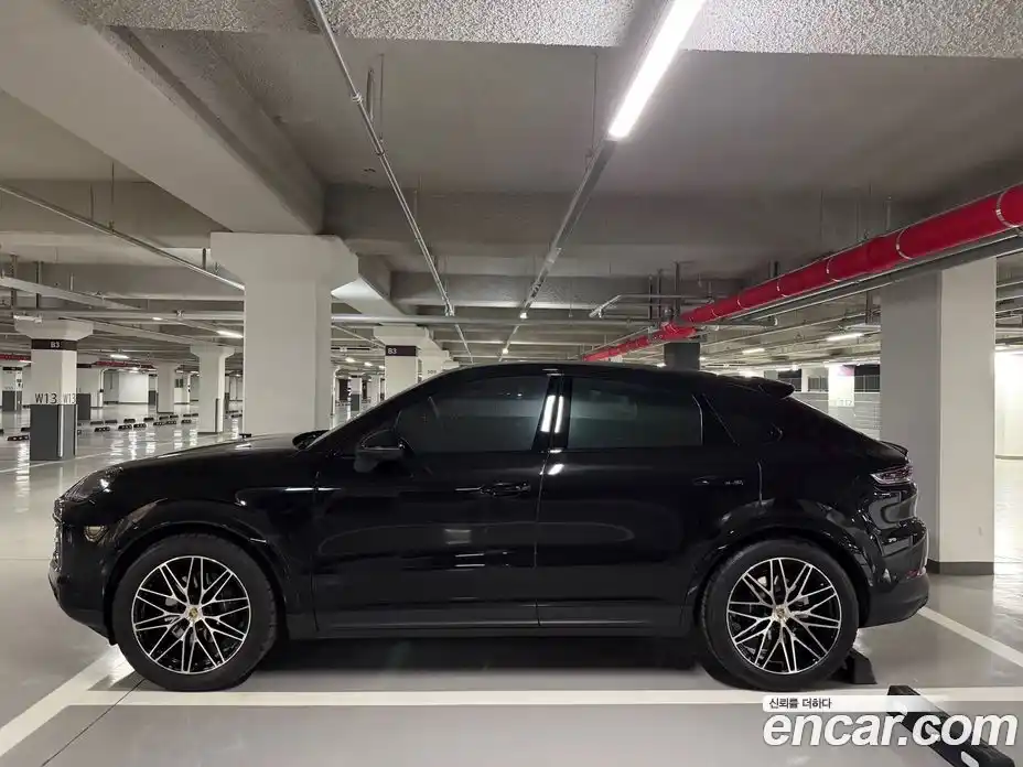 Porsche Cayenne 2024 3.0 Автомат в Москве № 327334, фото 14