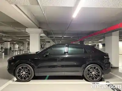 Porsche Cayenne 2024 3.0 Автомат в Москве № 327334, миниатюра 3