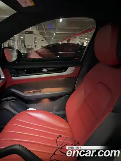 Porsche Cayenne 2024 3.0 Автомат в Москве № 327334, миниатюра 4