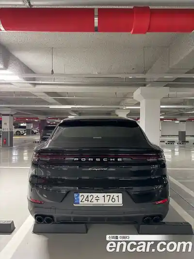 Porsche Cayenne 2024 3.0 Автомат в Москве № 327334, миниатюра 7