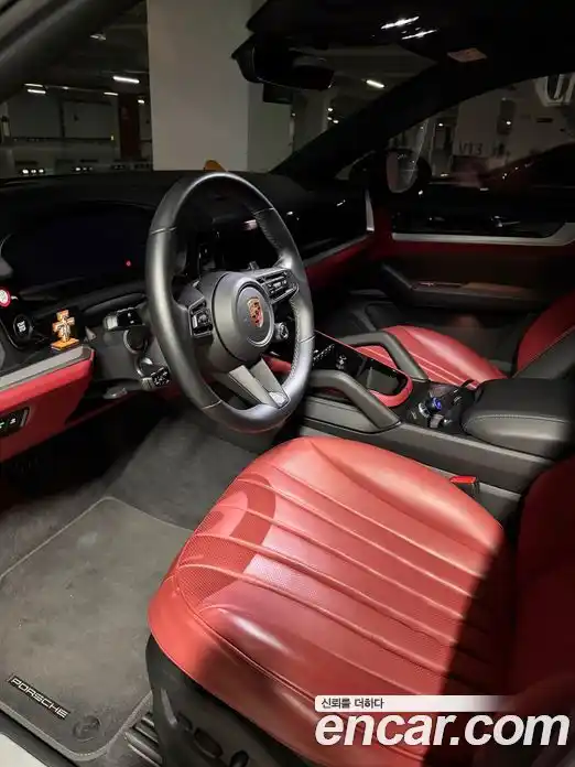 Porsche Cayenne 2024 3.0 Автомат в Москве № 327334, фото 8